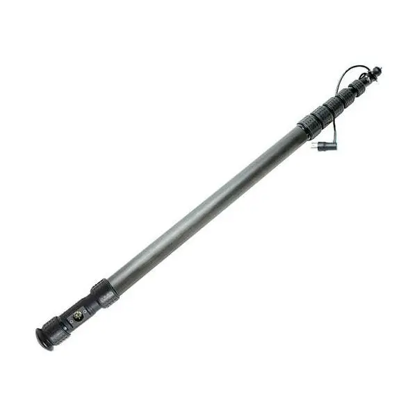 Does this boom mic pole have internal cabling?